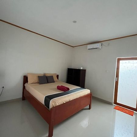 Kebun Homestay Kuta  Exterior photo