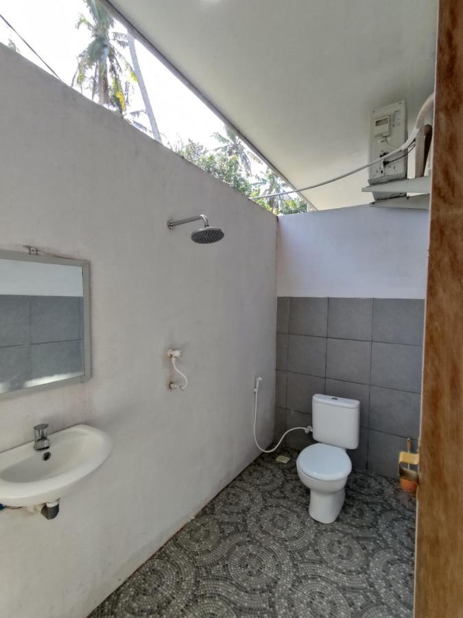 Kebun Homestay Kuta  Exterior photo
