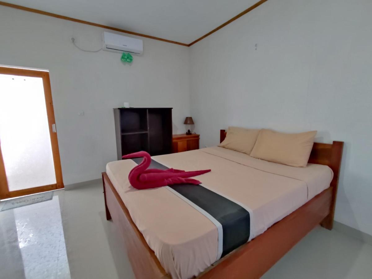 Kebun Homestay Kuta  Exterior photo