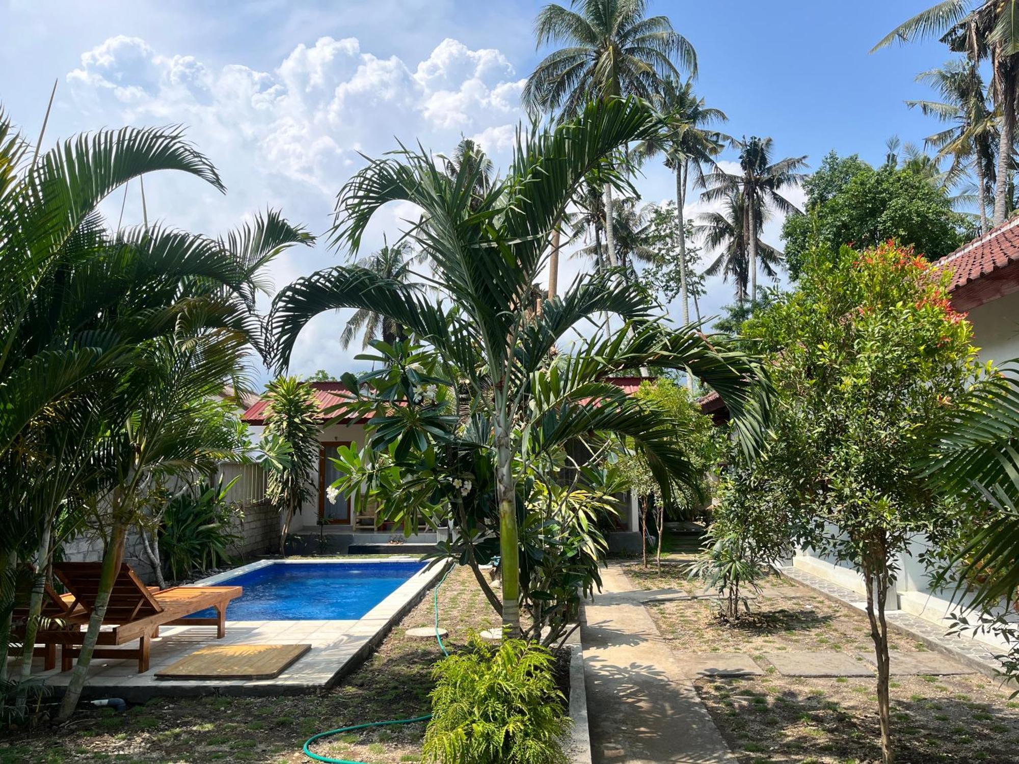 Kebun Homestay Kuta  Exterior photo