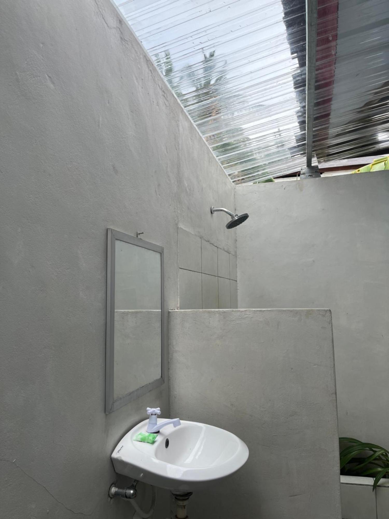 Kebun Homestay Kuta  Exterior photo